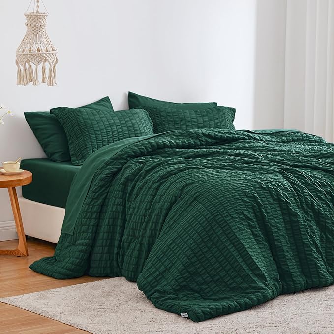 Love's Cabin Seersucker 7‑Piece Comforter Set (Bed‑in‑a‑Bag)